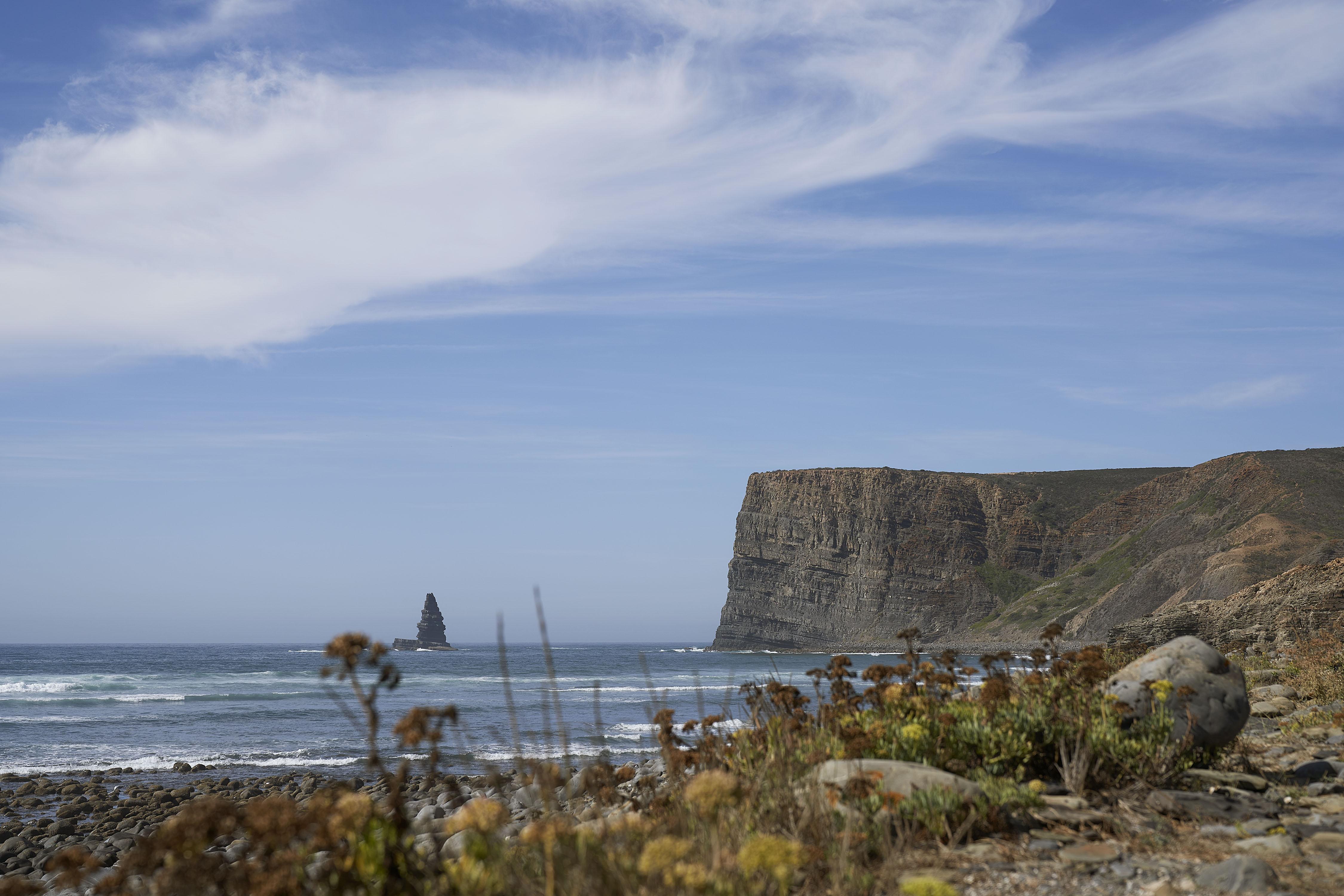 אלג'זור Praia Do Canal Nature Retreat - Small Luxury Hotels Of The World מראה חיצוני תמונה The bluffs of Point Arena