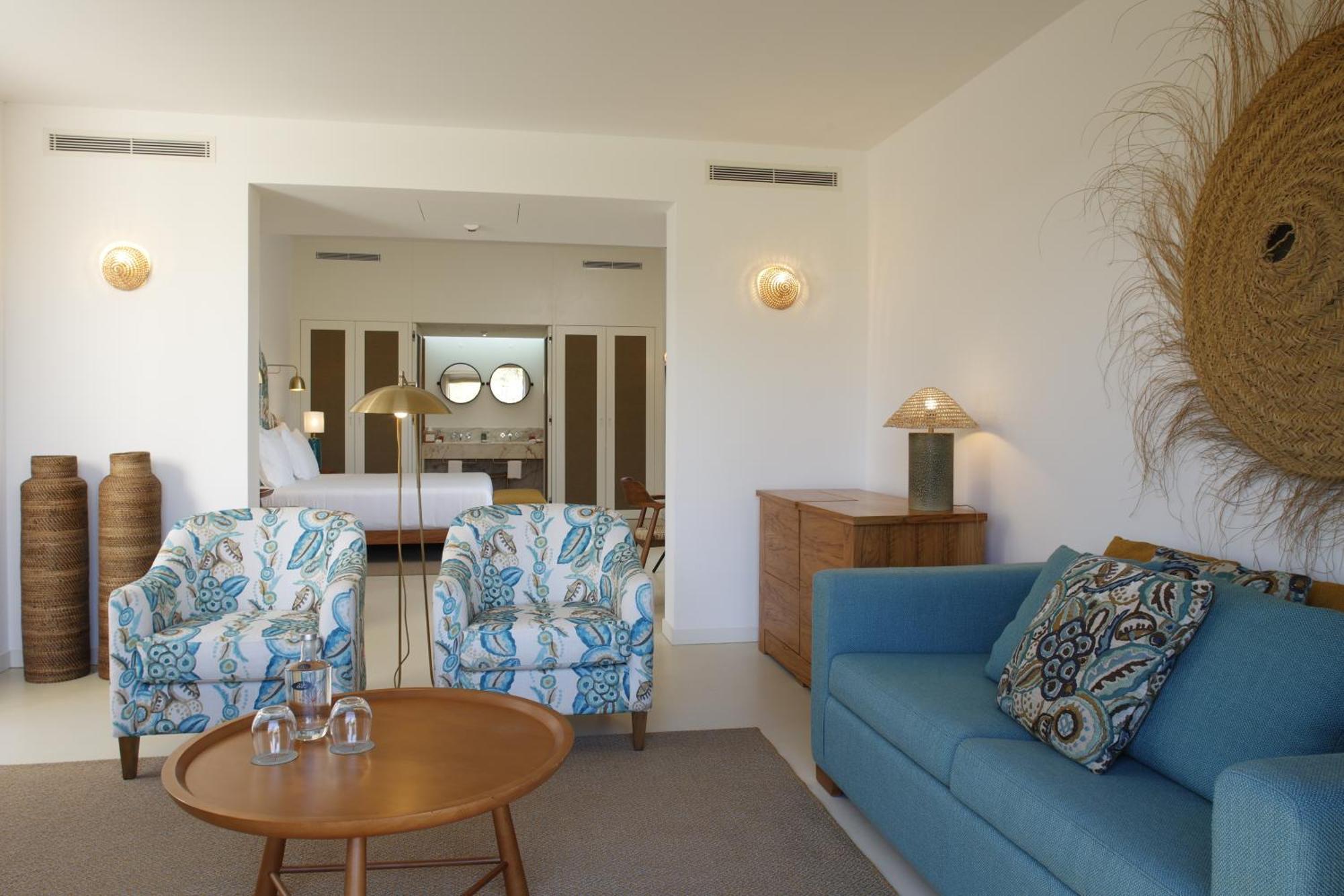 אלג'זור Praia Do Canal Nature Retreat - Small Luxury Hotels Of The World מראה חיצוני תמונה A suite at the hotel